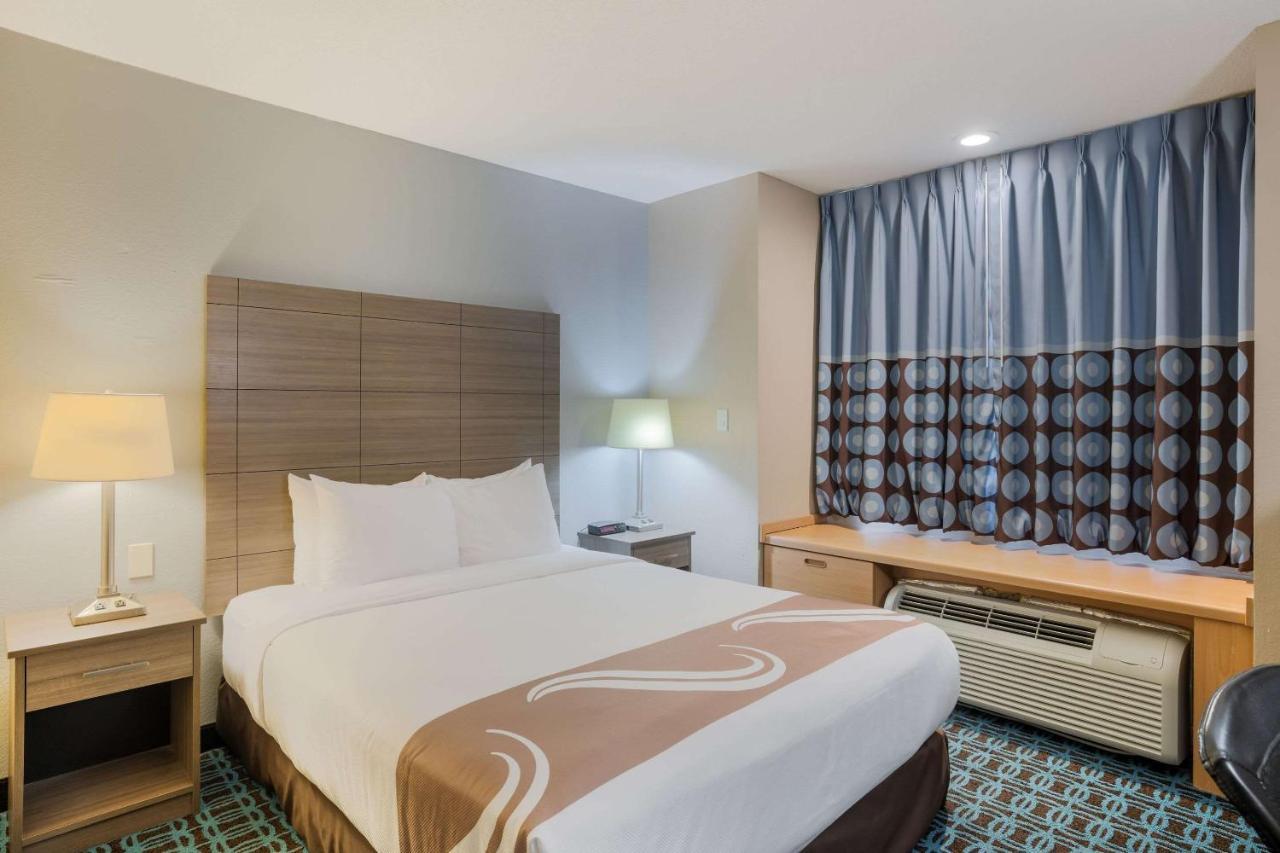 Sonesta Essential Hotel Блу Спрингс Екстериор снимка