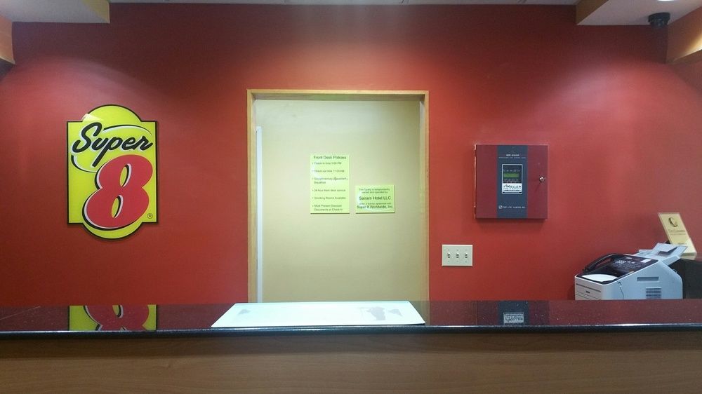 Sonesta Essential Hotel Блу Спрингс Екстериор снимка