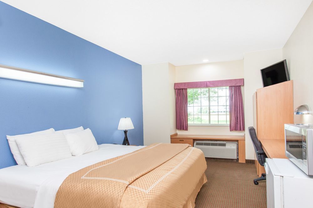 Sonesta Essential Hotel Блу Спрингс Екстериор снимка