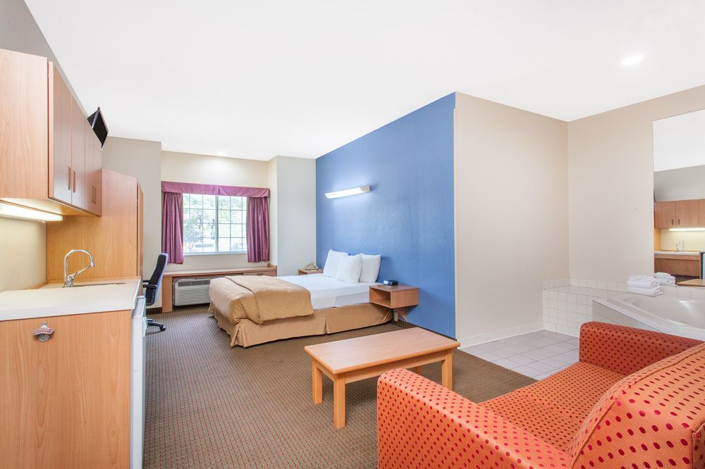 Sonesta Essential Hotel Блу Спрингс Екстериор снимка